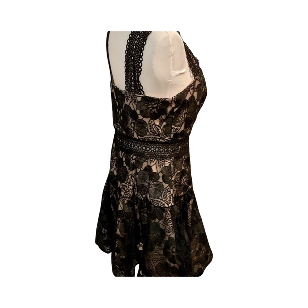 Blondie Nites Elegant Black and cream floral‎ Lace fit & flare, Mini Dress NWOT - Picture 5 of 9